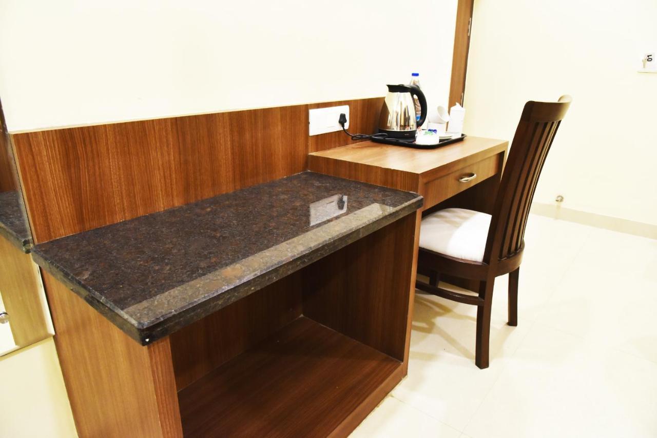 Hotel Amritsar International 2 Min Walk From Amritsar Bus Stand Εξωτερικό φωτογραφία