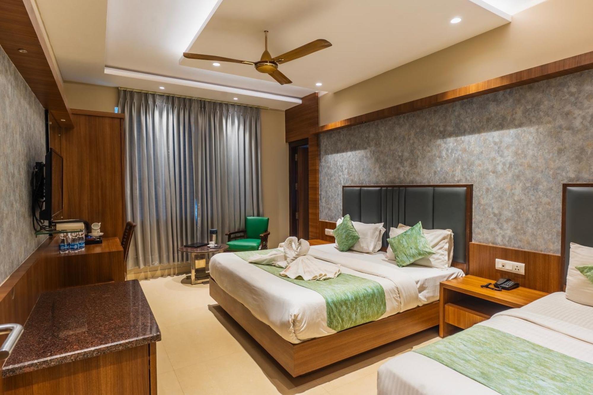 Hotel Amritsar International 2 Min Walk From Amritsar Bus Stand Εξωτερικό φωτογραφία