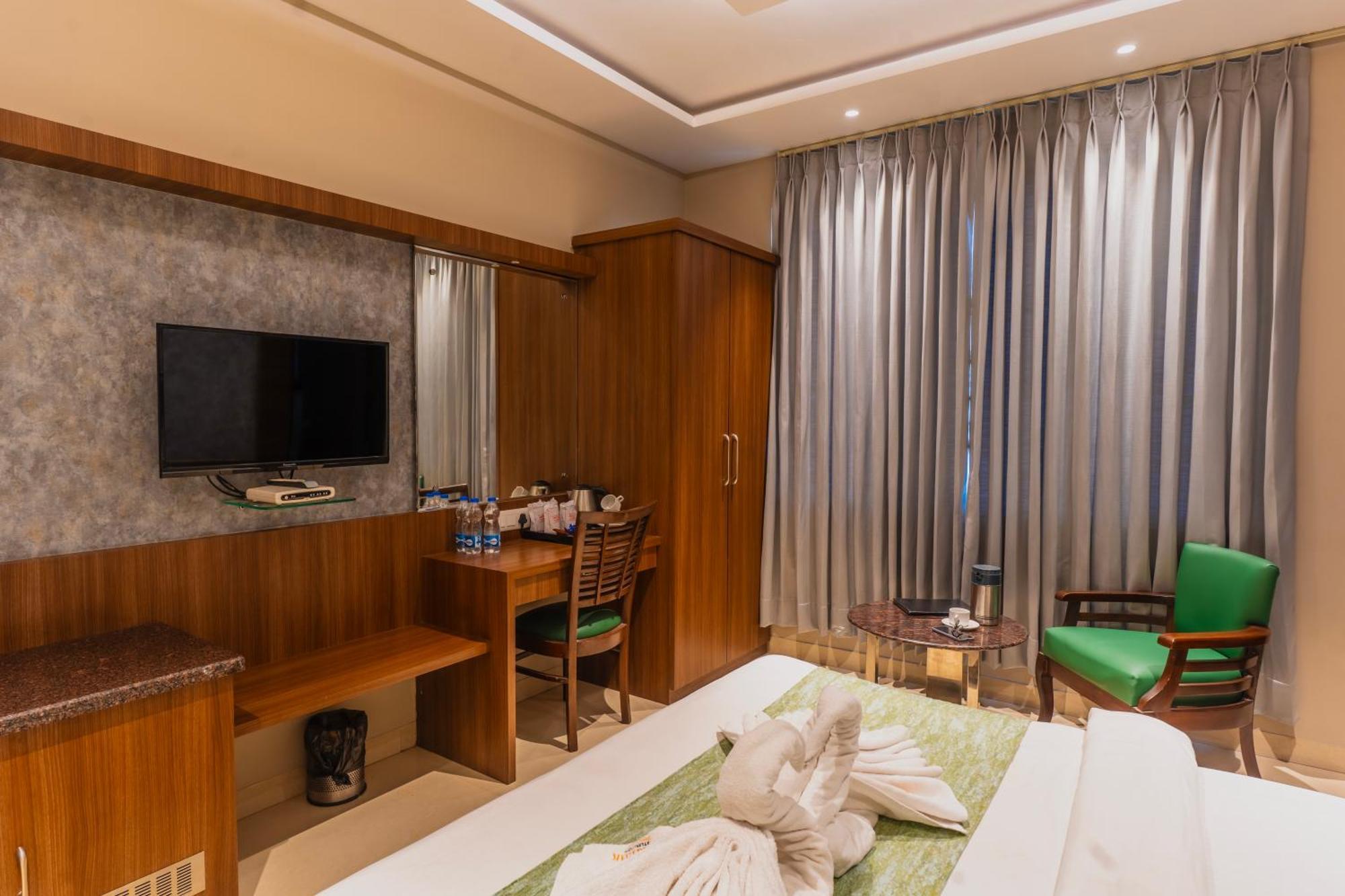 Hotel Amritsar International 2 Min Walk From Amritsar Bus Stand Εξωτερικό φωτογραφία